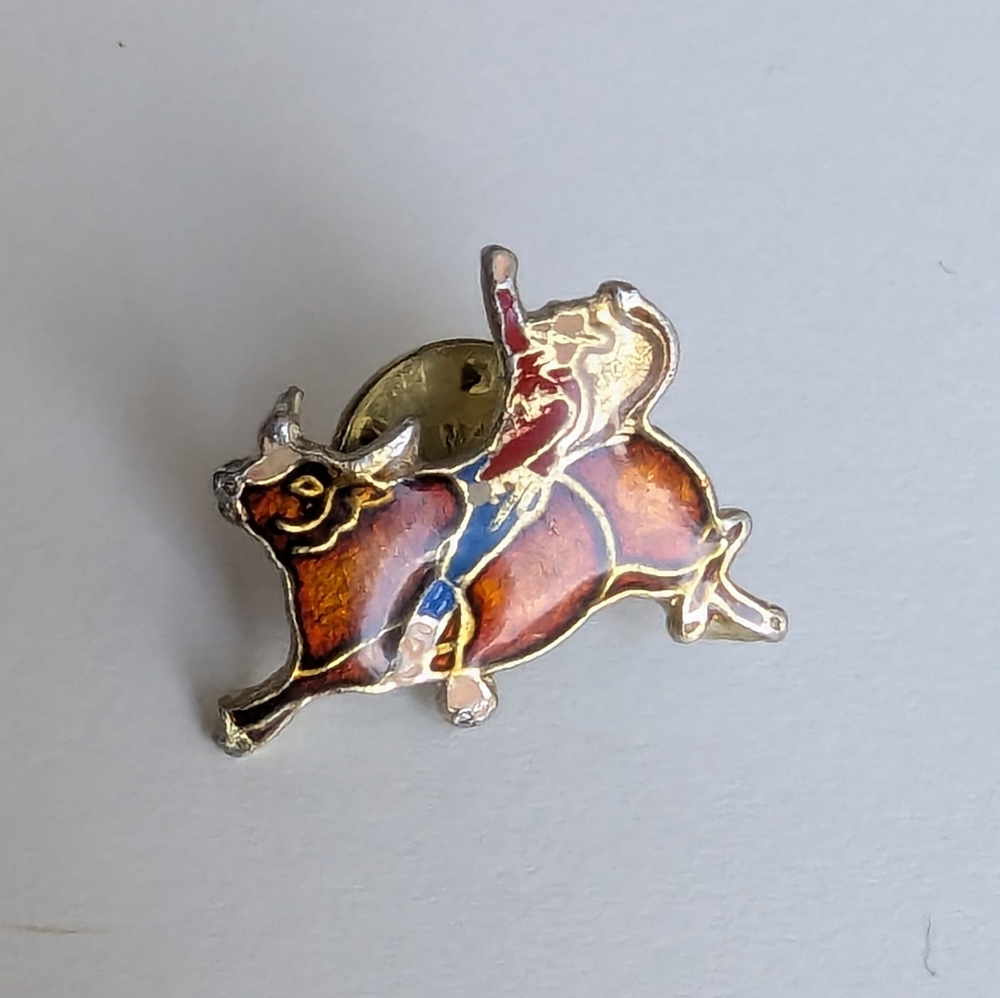 Enamel pin cowboy on bucking bull rodeo 1/2 inch